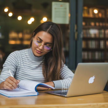 Top 10 Mistakes NEET Aspirants Make-And How Sparkl Helps You Avoid Them